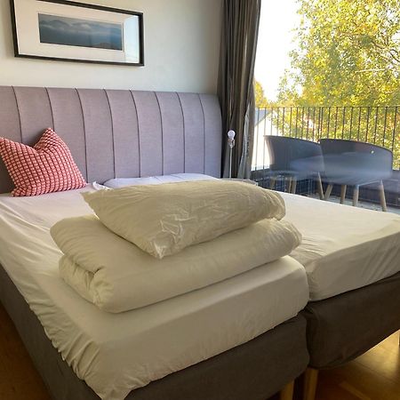Vila Townhouse On Arlanda Stockholm Metro Line - Easy Checkin Sollentuna Exteriér fotografie