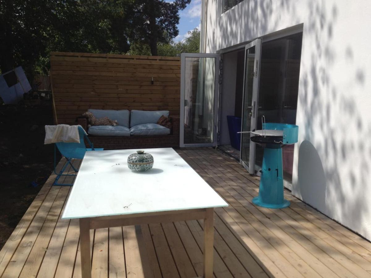 Vila Townhouse On Arlanda Stockholm Metro Line - Easy Checkin Sollentuna Exteriér fotografie